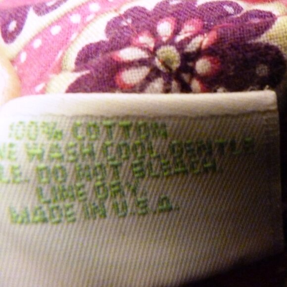 Vera Bradley Tote Bag Made in USA In "Very Berry Paisley" Pattern 13" x 9" x 4" - Picture 6 of 9